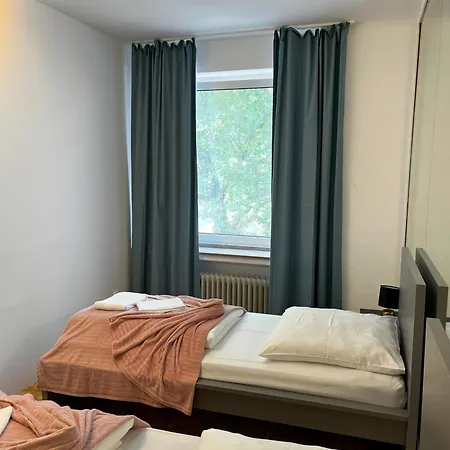 Spacious In Cologne, Near The Cathedral *